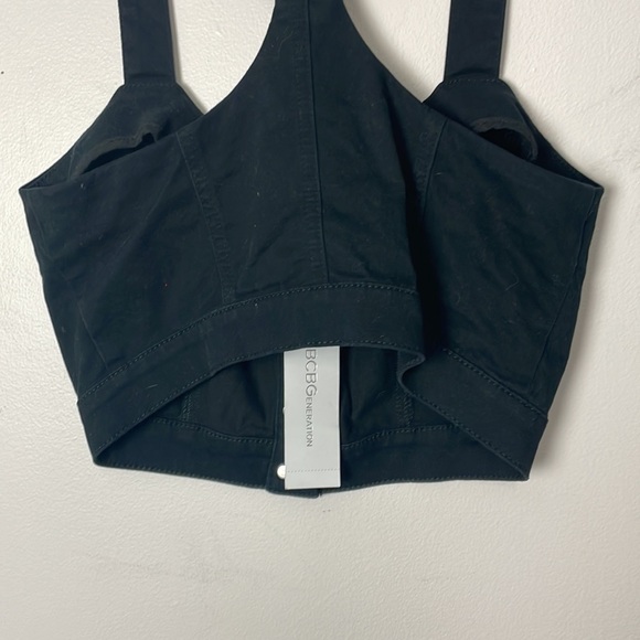 🖤 BCBGENERATION BCBG black halter crop top mall goth emo 90s y2k 2000s US 6 🖤 - Picture 8 of 8